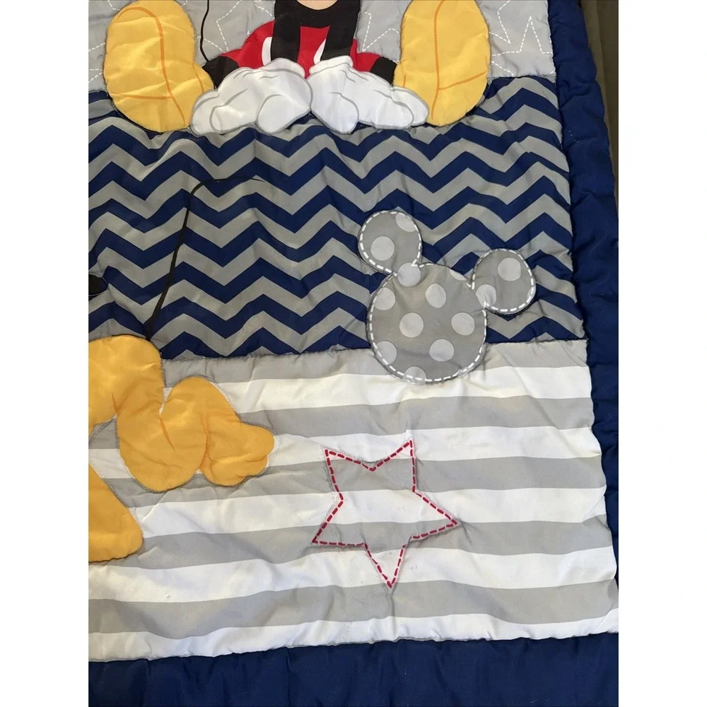 Disney‎ Mickey Mouse Toddler Boy Crib / Toddler Bed Comforter
